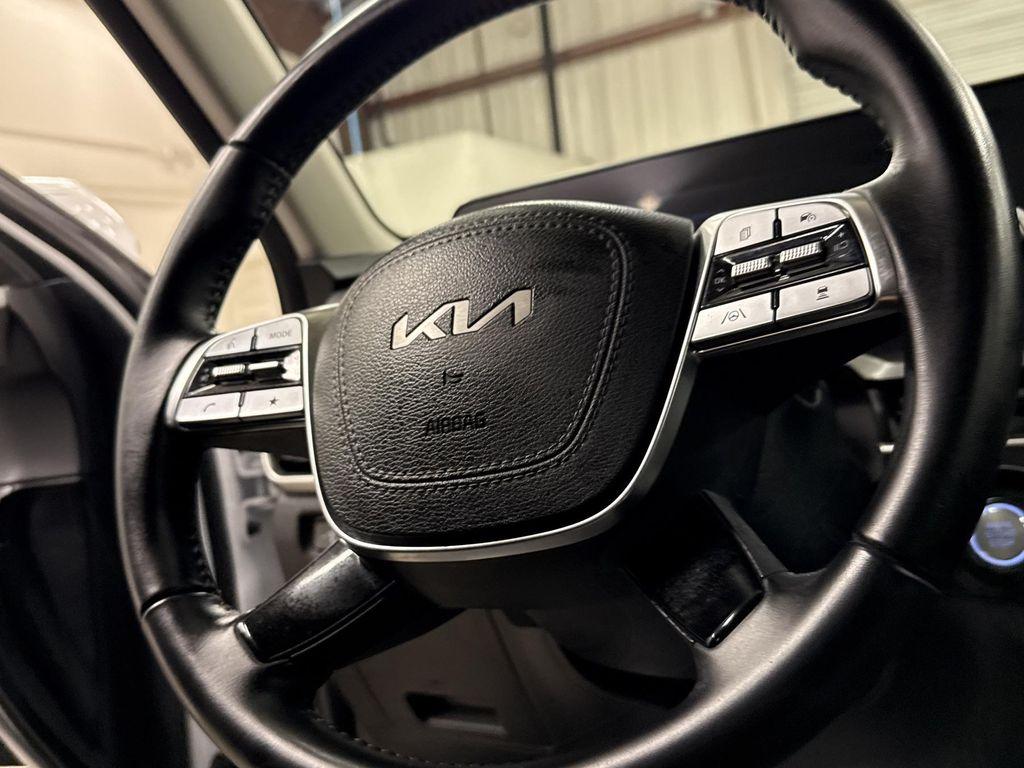 used 2024 Kia Telluride car, priced at $34,997