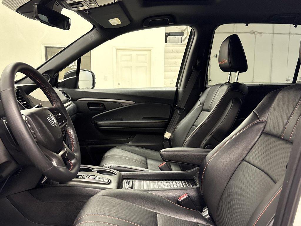 used 2022 Honda Passport car, priced at $33,497