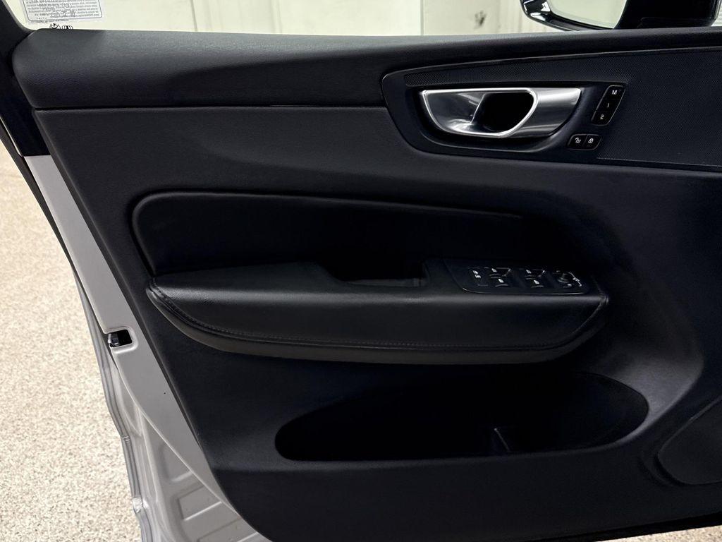 used 2025 Volvo XC60 car, priced at $34,997