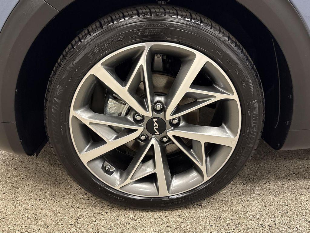 used 2022 Kia Niro car, priced at $25,497