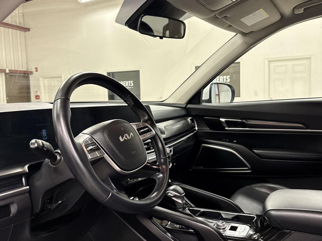 used 2024 Kia Telluride car, priced at $36,797