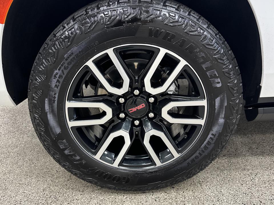 used 2024 GMC Yukon car, priced at $74,997