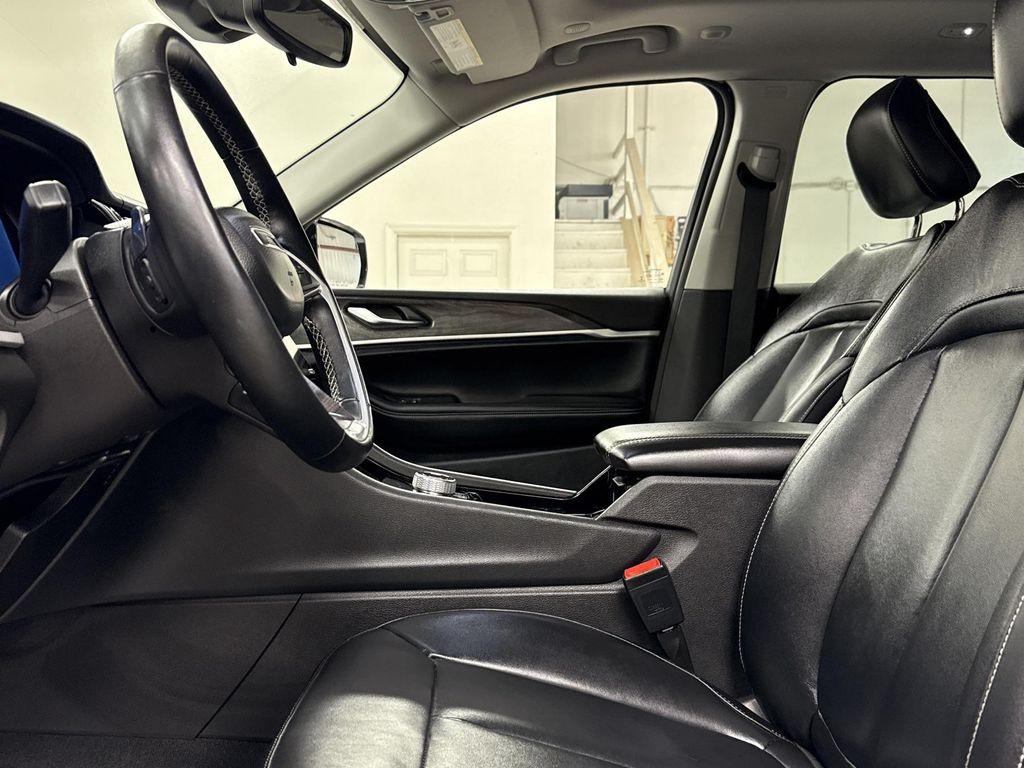 used 2022 Jeep Grand Cherokee 4xe car, priced at $27,997