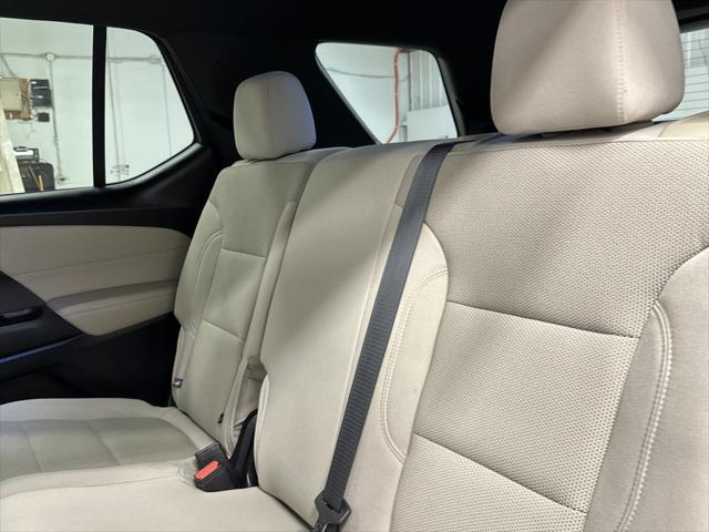 used 2023 Chevrolet Traverse car, priced at $29,997