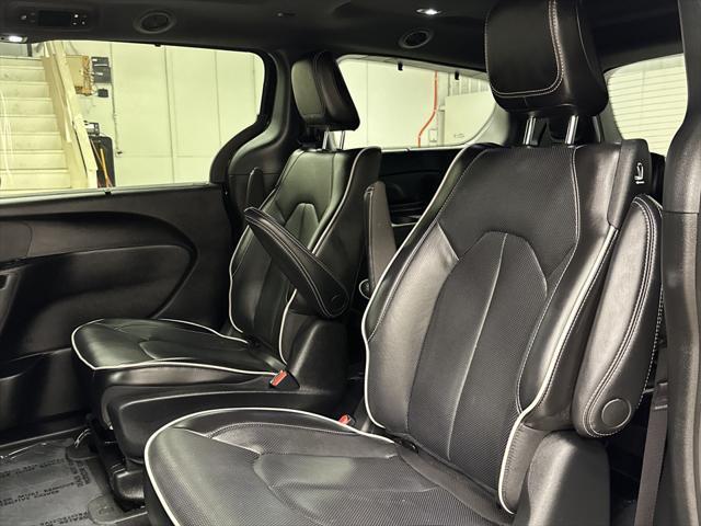 used 2023 Chrysler Pacifica Hybrid car, priced at $36,997