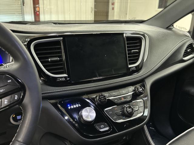 used 2023 Chrysler Pacifica Hybrid car, priced at $36,997