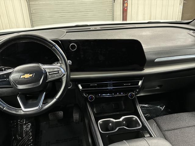 used 2025 Chevrolet Traverse car, priced at $38,997