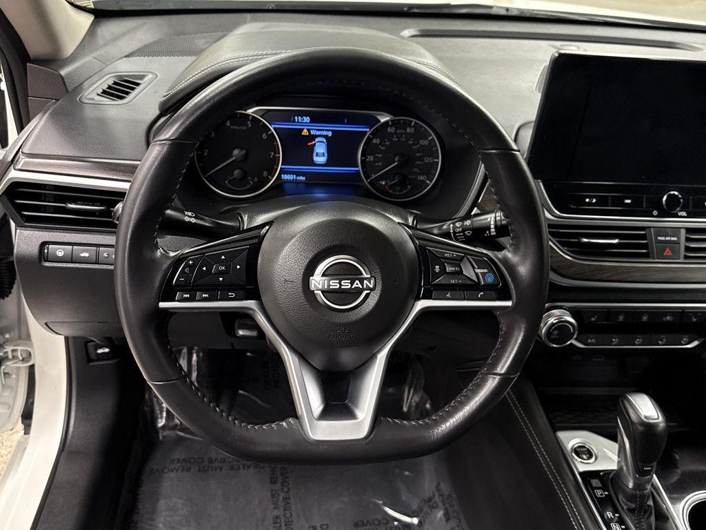used 2023 Nissan Altima car, priced at $21,997