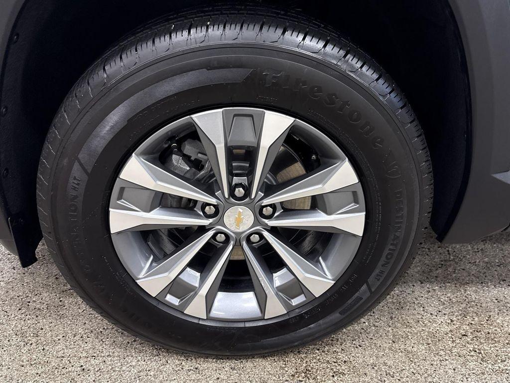 used 2025 Chevrolet Equinox car, priced at $28,997