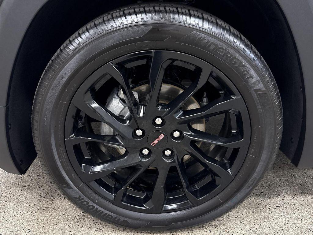 used 2024 GMC Terrain car, priced at $22,997