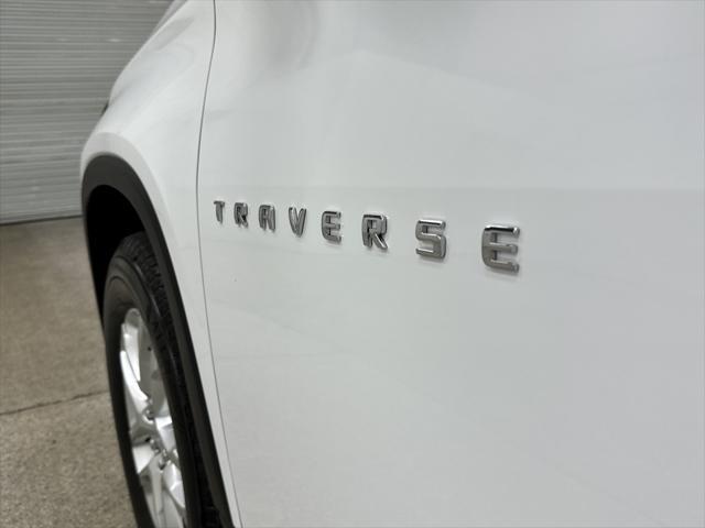 used 2022 Chevrolet Traverse car, priced at $27,497