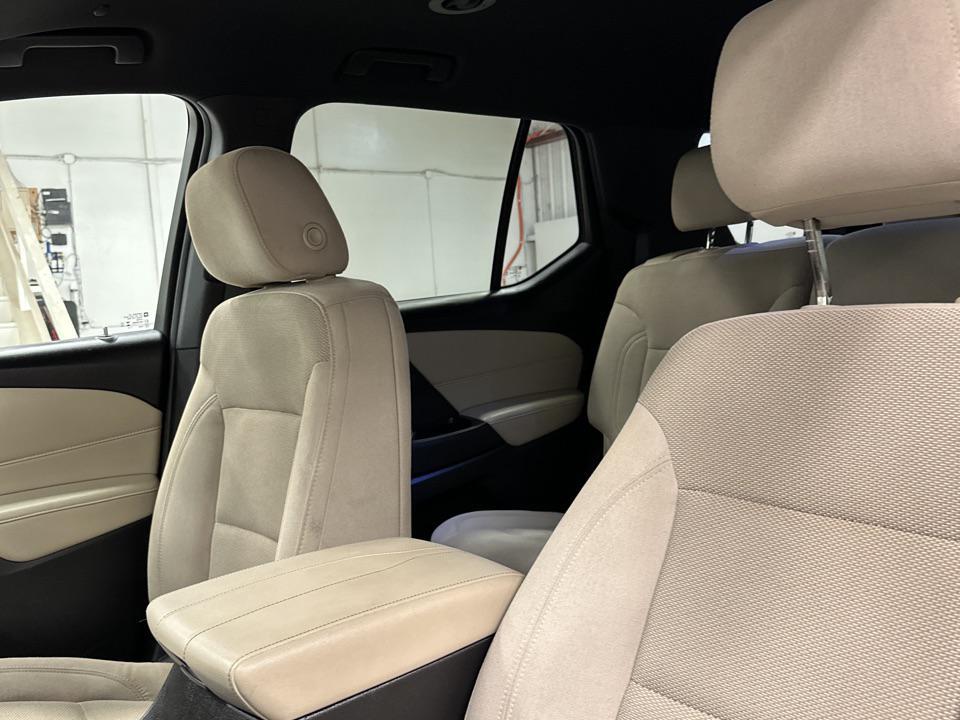 used 2023 Chevrolet Traverse car, priced at $24,797