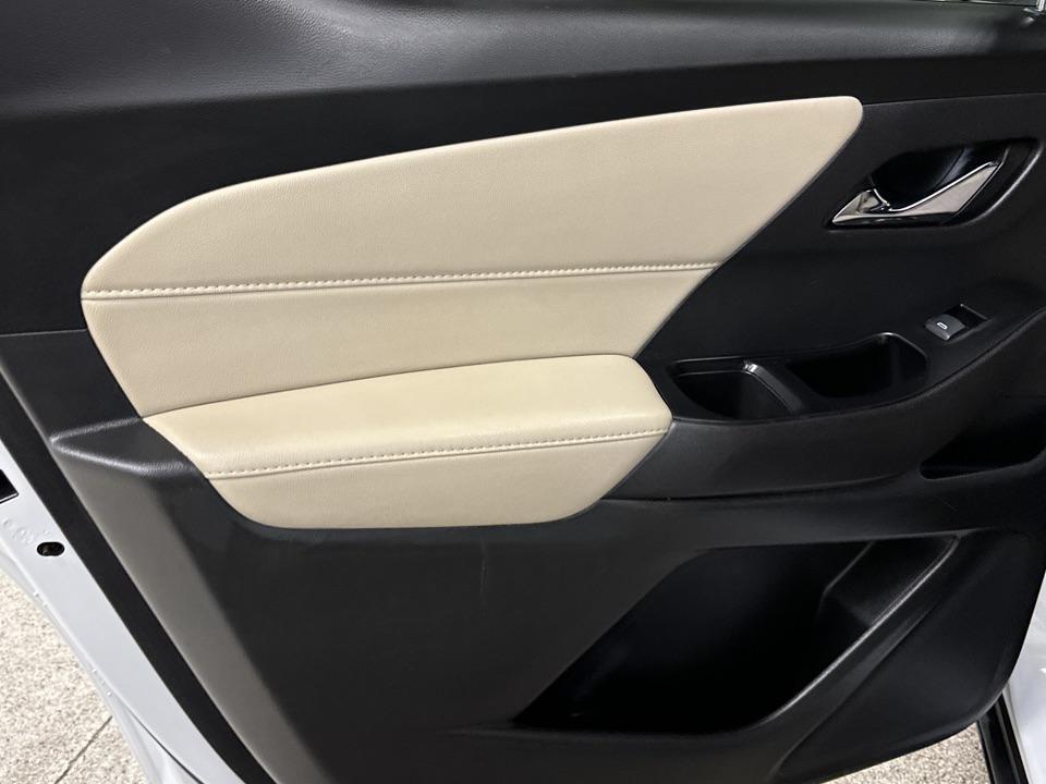 used 2023 Chevrolet Traverse car, priced at $24,797