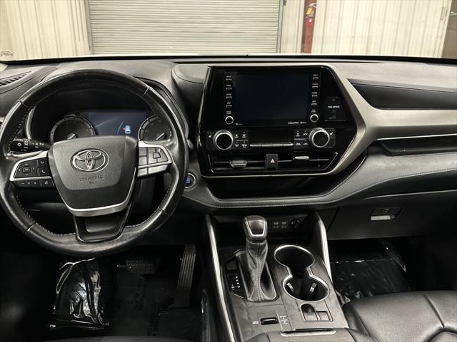 used 2022 Toyota Highlander car, priced at $36,997