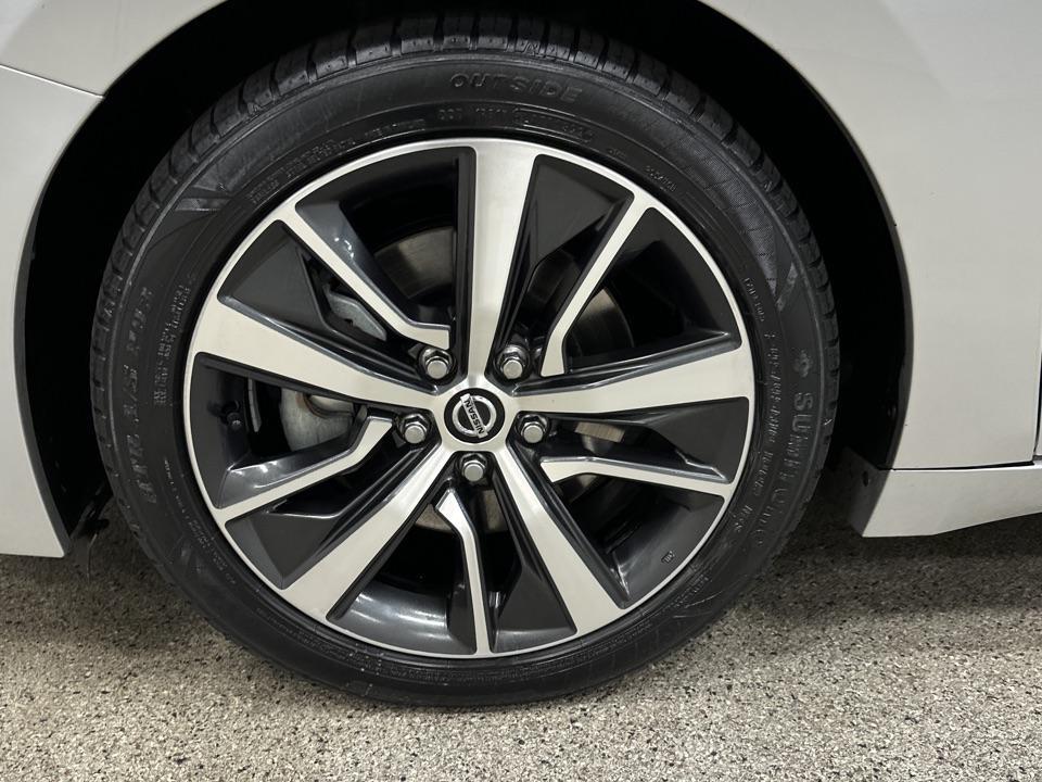 used 2020 Nissan Maxima car, priced at $19,797