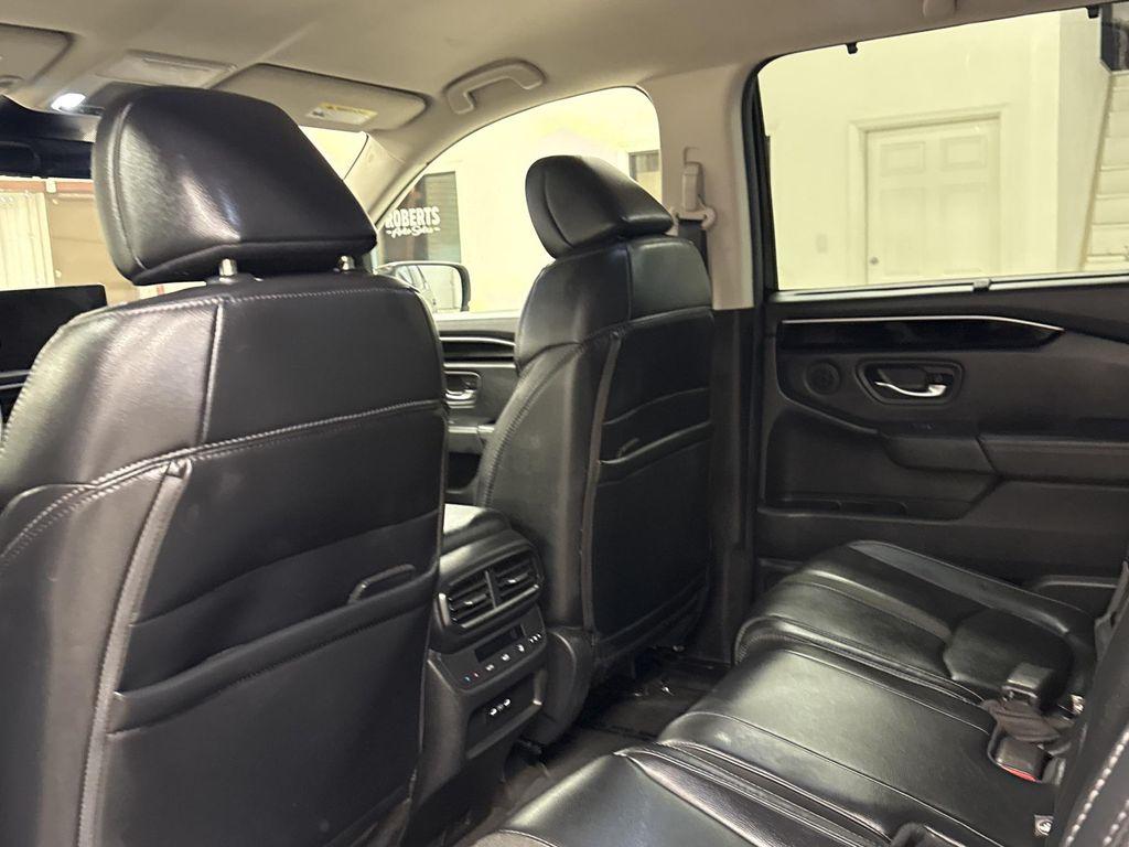 used 2024 Honda Pilot car, priced at $34,497