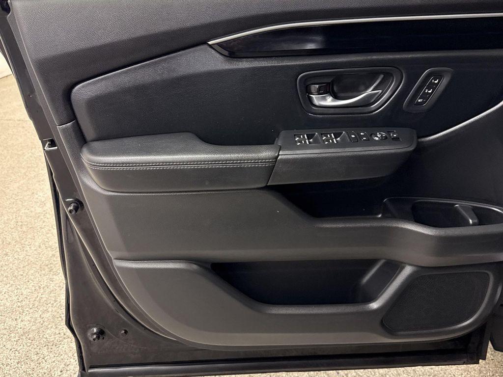 used 2024 Honda Pilot car, priced at $34,497