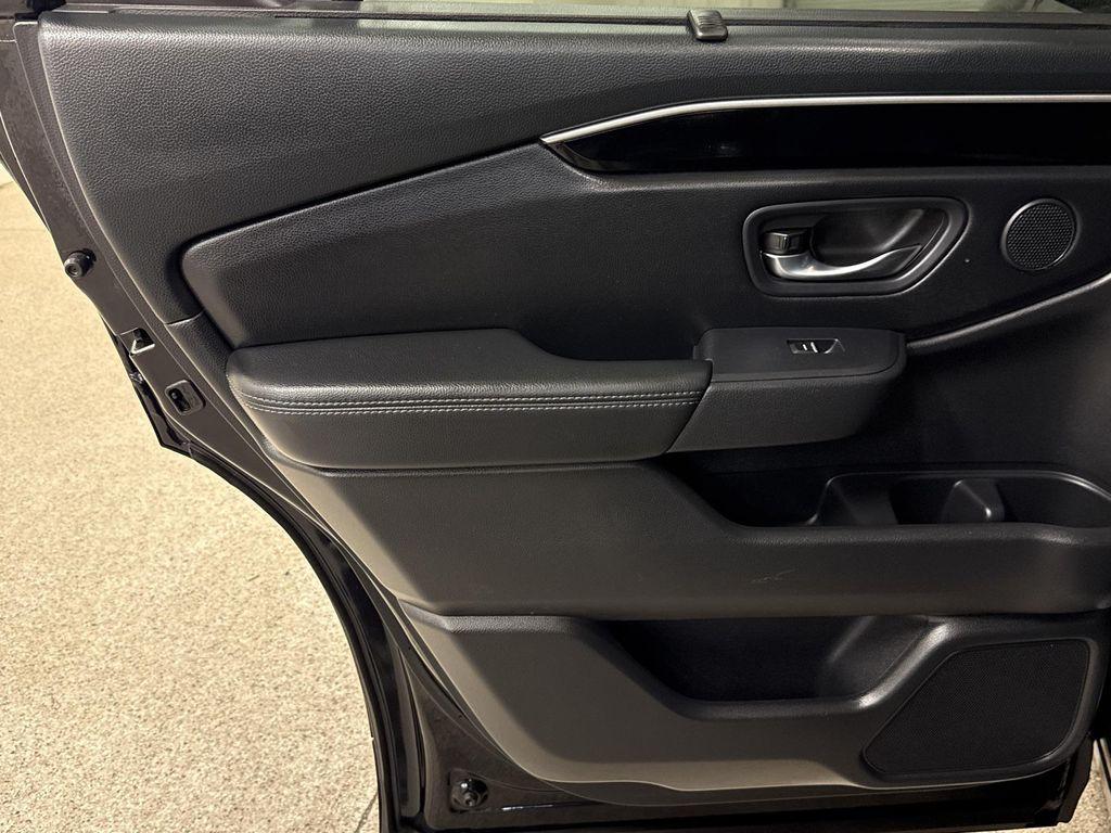 used 2024 Honda Pilot car, priced at $34,497