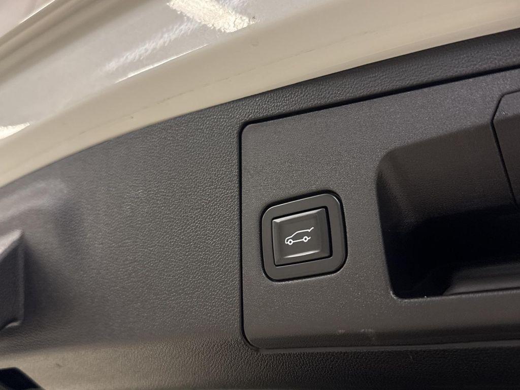 used 2019 Cadillac XT4 car, priced at $23,997