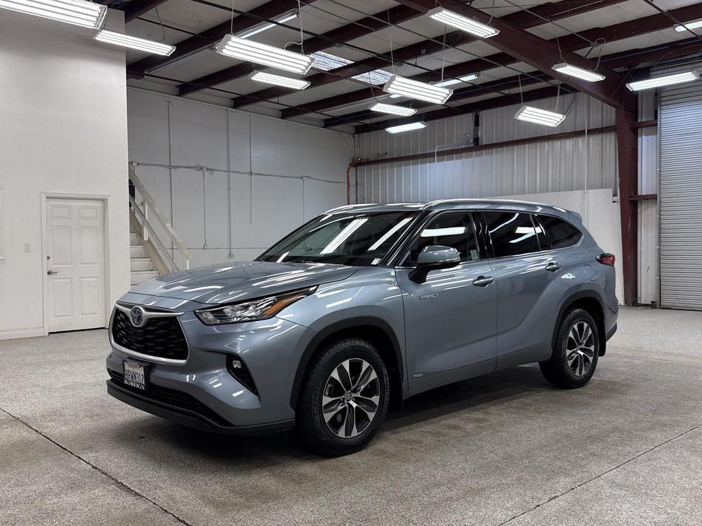 used 2020 Toyota Highlander Hybrid car, priced at $35,997