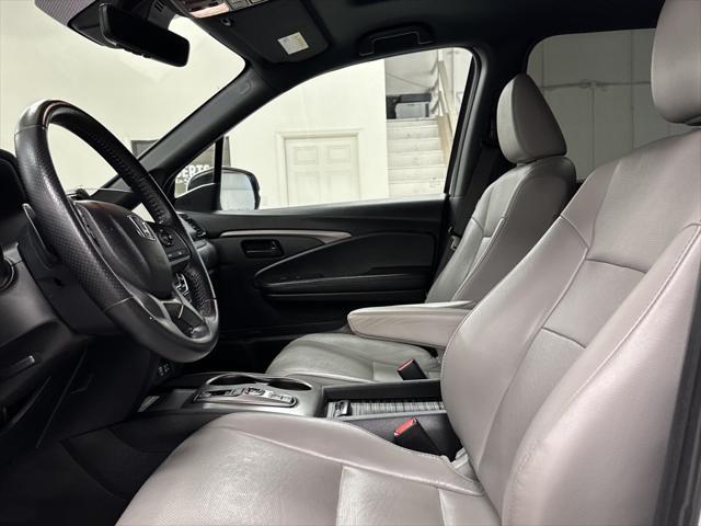 used 2022 Honda Passport car, priced at $33,997