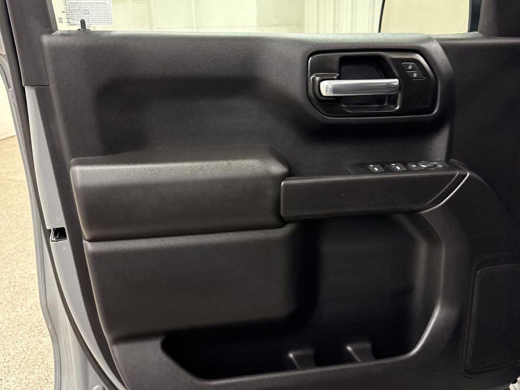 used 2024 Chevrolet Silverado 1500 car, priced at $40,997