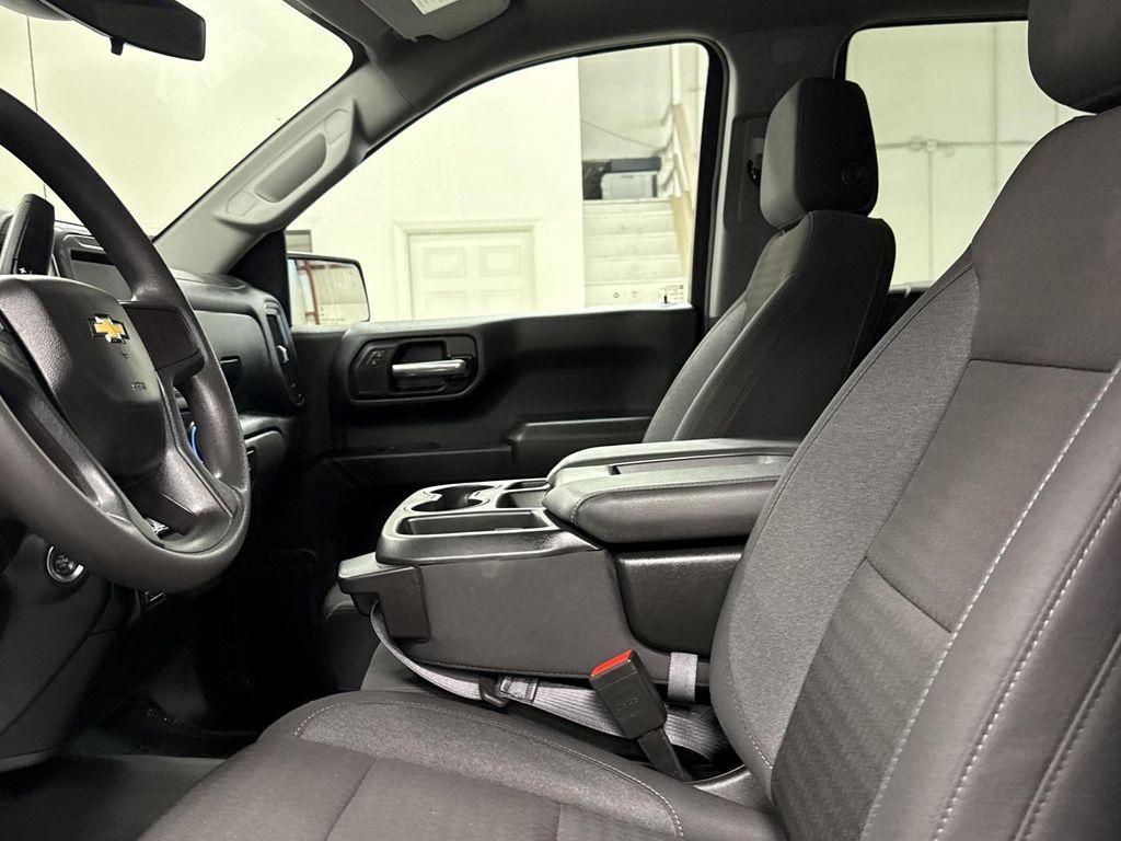 used 2024 Chevrolet Silverado 1500 car, priced at $40,997