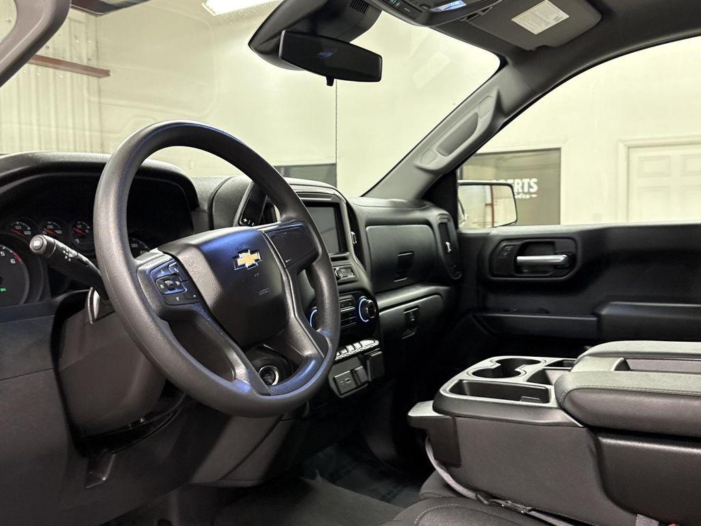 used 2025 Chevrolet Silverado 1500 car, priced at $38,997