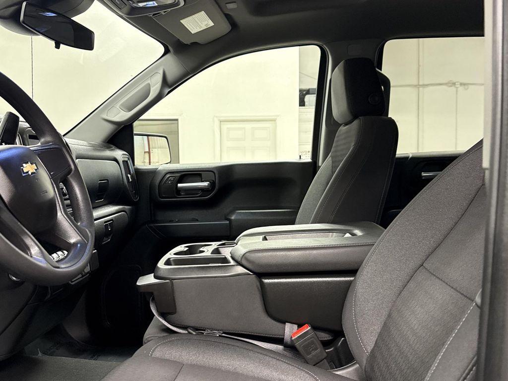 used 2025 Chevrolet Silverado 1500 car, priced at $38,997