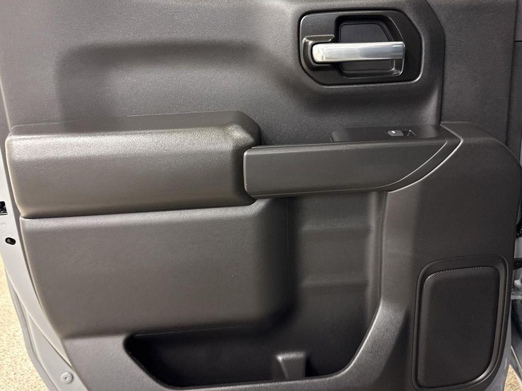 used 2025 Chevrolet Silverado 1500 car, priced at $38,997