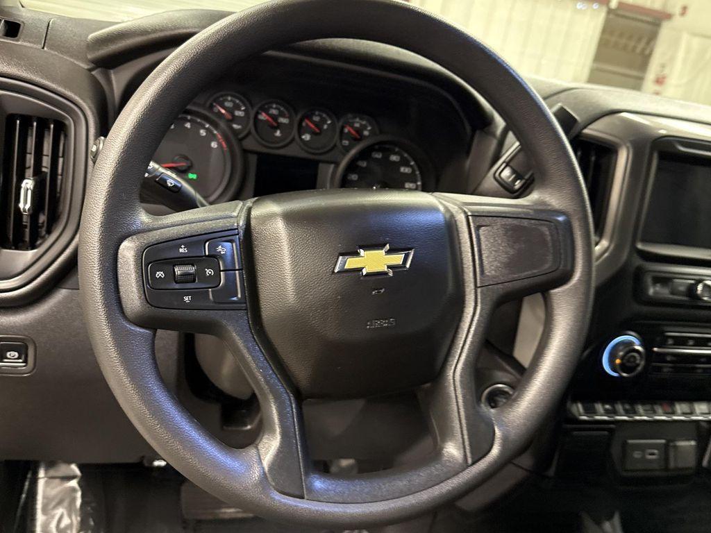 used 2025 Chevrolet Silverado 1500 car, priced at $38,997