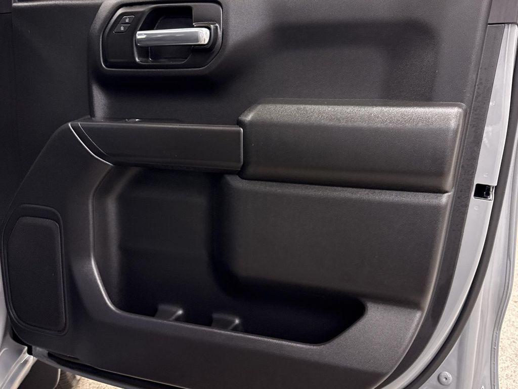 used 2025 Chevrolet Silverado 1500 car, priced at $38,997