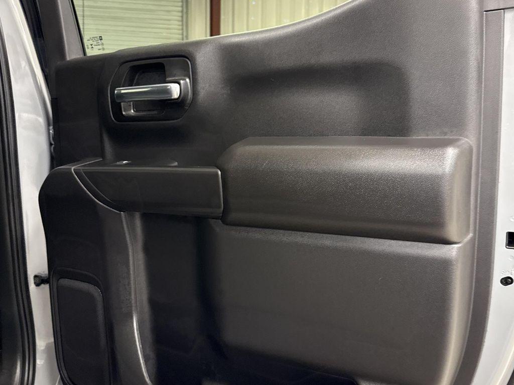 used 2025 Chevrolet Silverado 1500 car, priced at $38,997