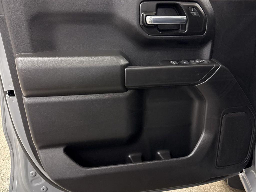 used 2025 Chevrolet Silverado 1500 car, priced at $38,997