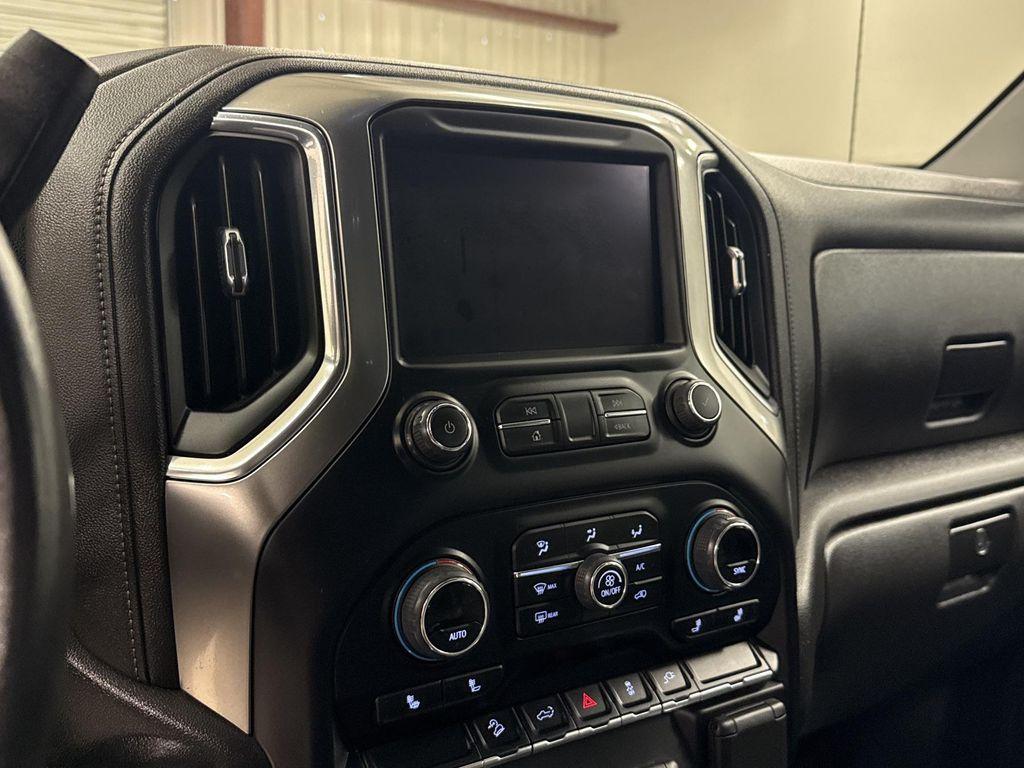 used 2022 Chevrolet Silverado 1500 car, priced at $45,997