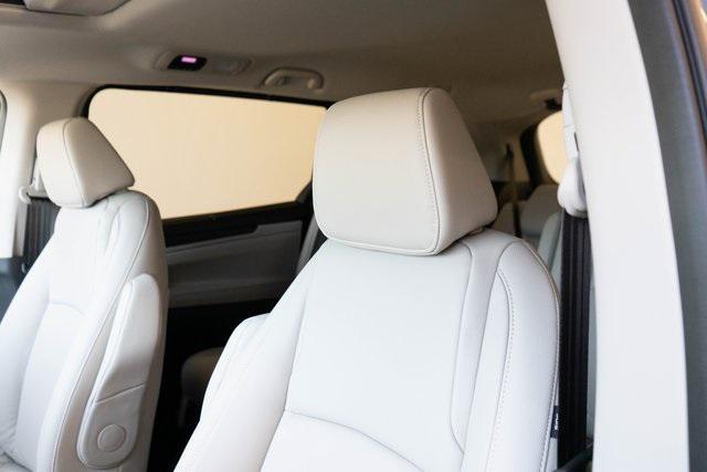 new 2026 Honda Odyssey car, priced at $44,885