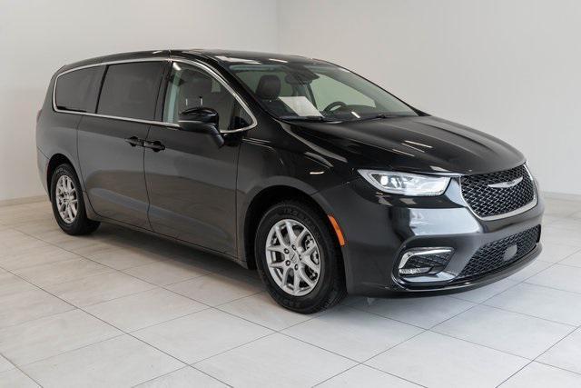 used 2023 Chrysler Pacifica car, priced at $26,999