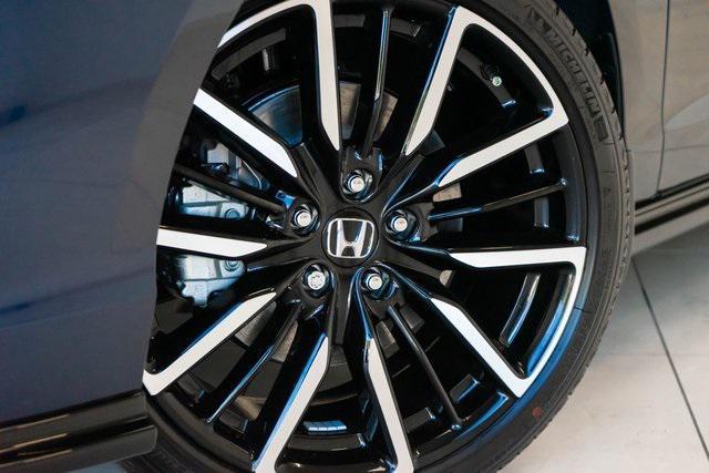 new 2025 Honda Accord Hybrid car, priced at $40,395