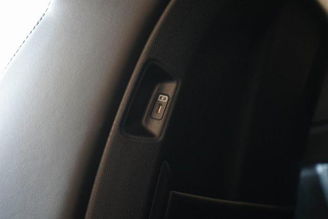 used 2025 Kia Sorento car, priced at $33,721