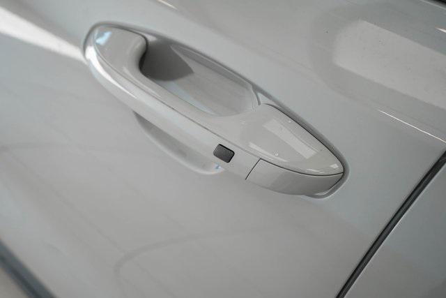 used 2025 Kia Sorento car, priced at $33,721