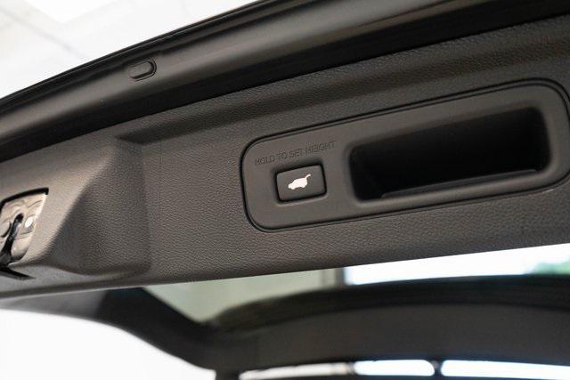 new 2026 Honda Odyssey car, priced at $44,290