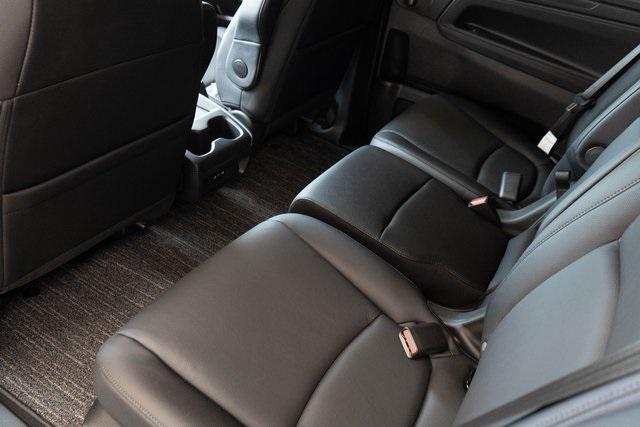 new 2026 Honda Odyssey car, priced at $44,290