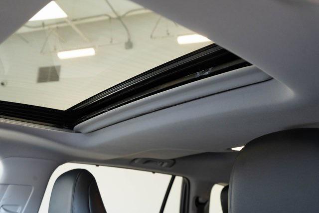 used 2023 Toyota Highlander car, priced at $37,275