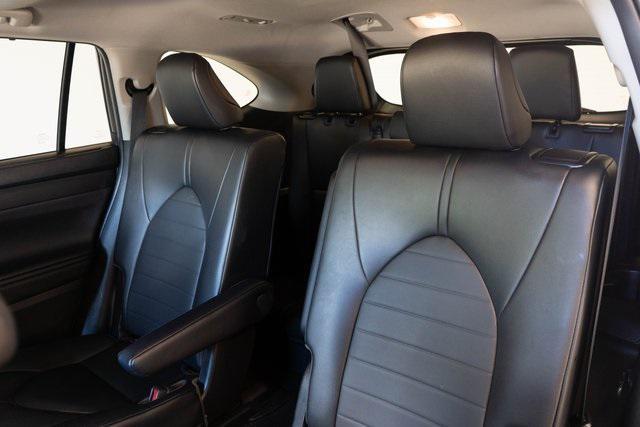 used 2023 Toyota Highlander car, priced at $37,275