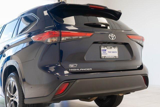 used 2023 Toyota Highlander car, priced at $37,275