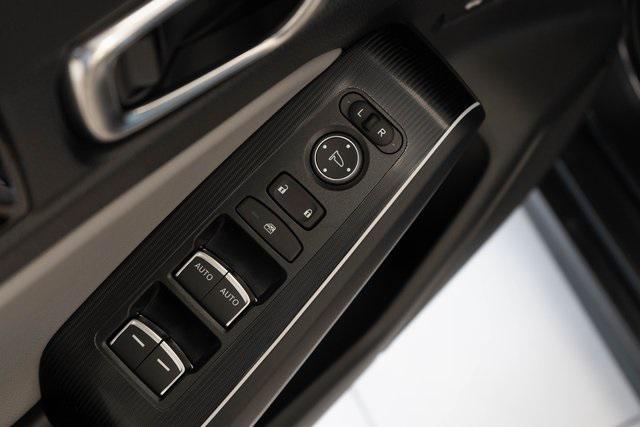 new 2025 Honda Civic Hybrid car, priced at $33,100