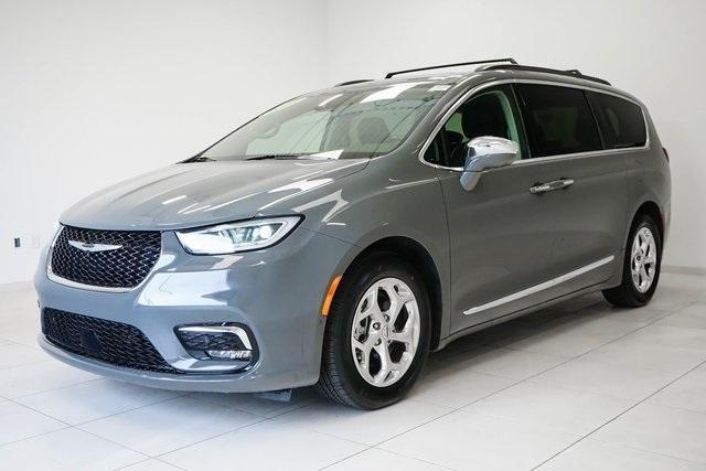 used 2022 Chrysler Pacifica car, priced at $35,462