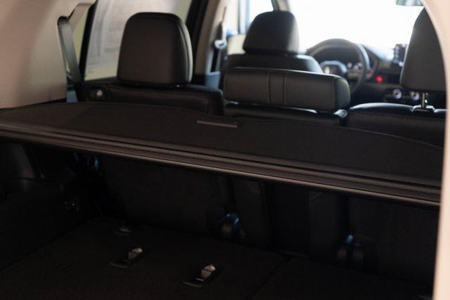 new 2025 Honda Pilot car, priced at $45,680
