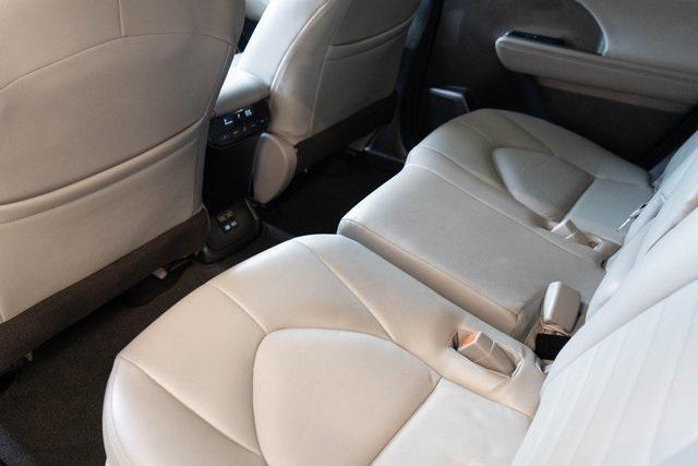 used 2024 Toyota Highlander car, priced at $42,505