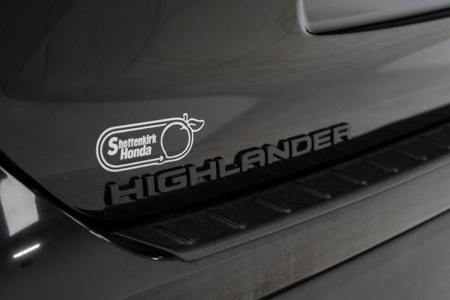 used 2024 Toyota Highlander car, priced at $42,505